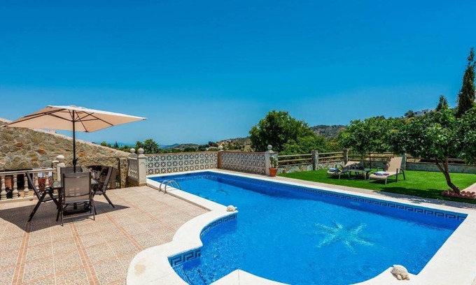 Guaro House | 100 m² House ∙ 3 bedrooms ∙ 6 guests