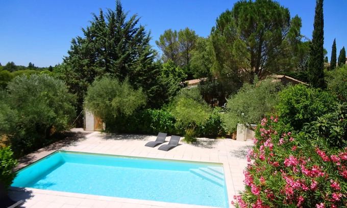 Uzes Apartment | 100% quiet in Uzès! Sw.-pool 10X5m, 70m² with AC+priv. terrace, WIFI, big garden