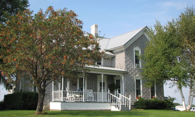 Frontenac House | 1000 Islands - Clayton Family Rental