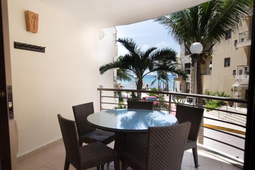 Downtown Apartment | 101 Corto Maltes ,3 bedroom condo ocean view