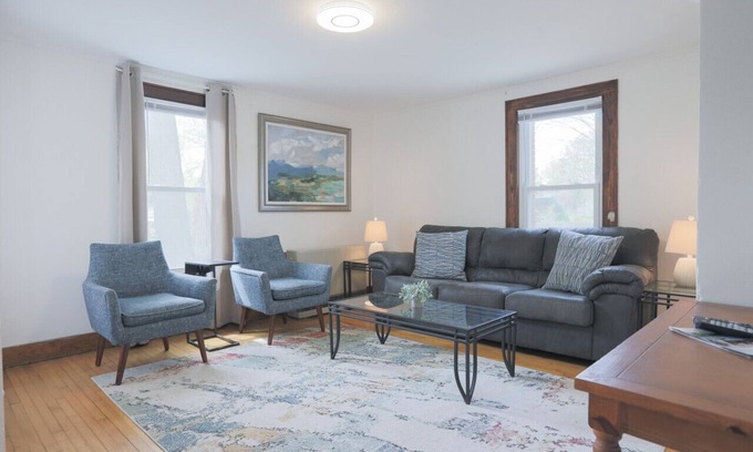 Old North End Apartment | 101 Park D · Lovely 2 bedroom 2 bath apartment