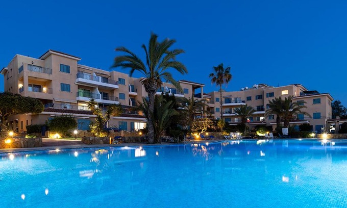 Paphos Apartment | 105 Kings Palace - Fabulous 2 Bed, 2 bath, Large Patio with Garden - Sea Views