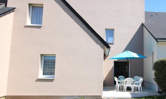 Surtainville Cottage | 105 m² Cabin ∙ 4 bedrooms ∙ 8 guests