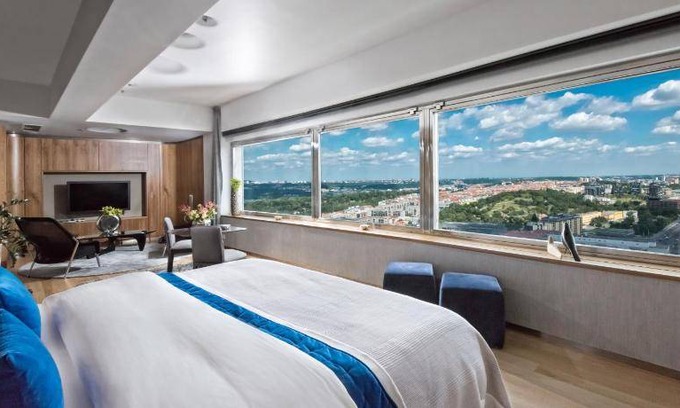 Zizkov Hotel | 105 m² Hotel ∙ 2 guests