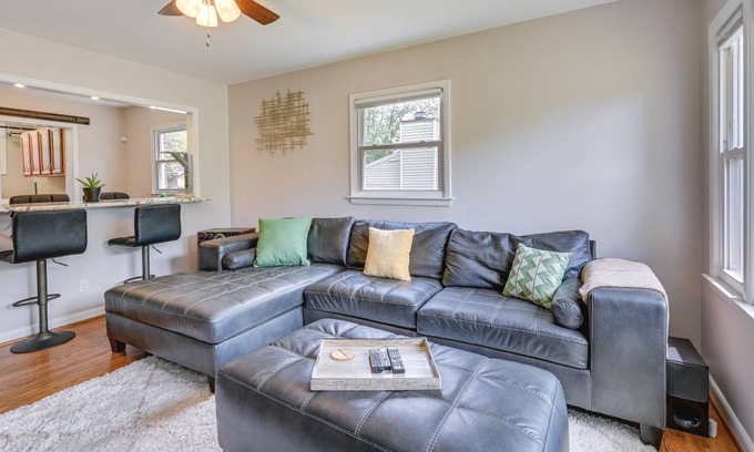 Old Irving Park House | 106 m² House ∙ 3 bedrooms ∙ 6 guests