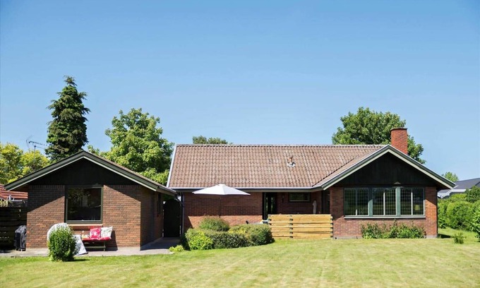 Rødvig House | 107 m² House ∙ 3 bedrooms ∙ 6 guests