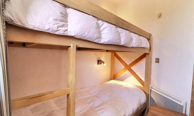 La Perriere Apartment | 10m from ski slopes, 5th floor, balcony, ski locker, 41m², La Tania