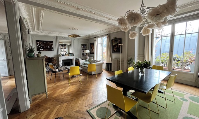 16th Arrondissement Apartment | 10m' from the Eiffel Tower Family apartment ideal for the Olympic Games