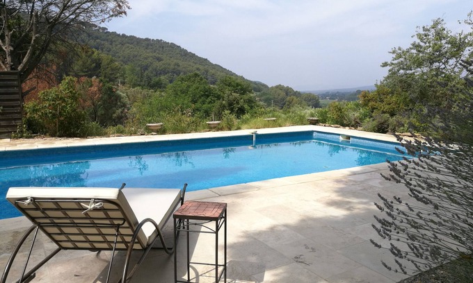 Le Castellet House | 10mn from the beaches, La Bisotte: property with large pool