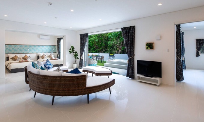 Nakijin House | 10STEP WAIK TO KOURI BEACHSEASIDE Jacuzzi Villa /Kunigami-gun Okinawa