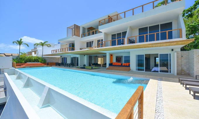 Yapak Villa | 11 bedrooms private pool Villa includes Driver, Chef and maids
