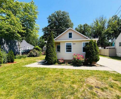 North Brunswick House | 111 m² House ∙ 3 bedrooms ∙ 5 guests
