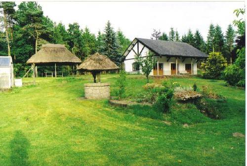 Montaignac-Saint-Hippolyte House | 110 m² Gîte ∙ 2 bedrooms ∙ 5 guests