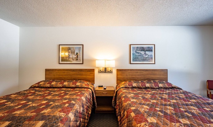 Boulder Junction Apartment | 111 Two Queen Room with Woodland View