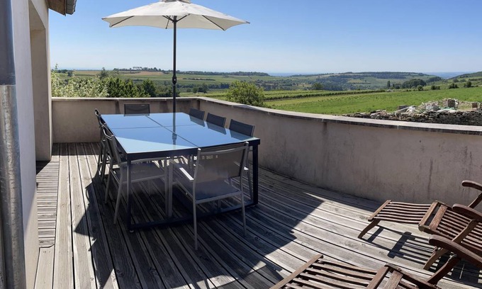 Fussey Cottage | 118 m² Cabin ∙ 3 bedrooms ∙ 8 guests