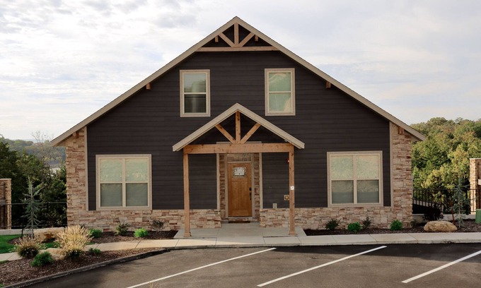 Indian Point House | #12 - Main Level (Antlers Resort 3 Bedroom)