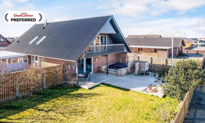 Thyboron House | 12 person holiday home in Thyborøn-By Traum