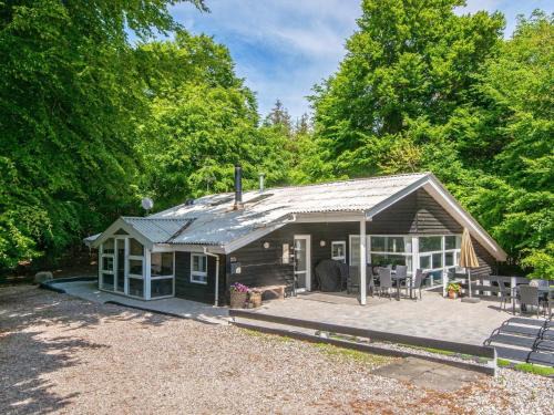 Fjellerup Strand House | 12 person holiday home in Glesborg