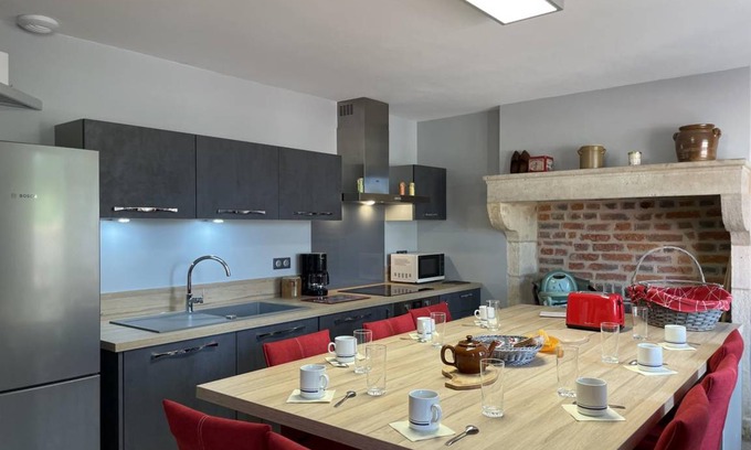 Pierrefitte-sur-Loire Cottage | 120 m² Cabin ∙ 4 bedrooms ∙ 9 guests