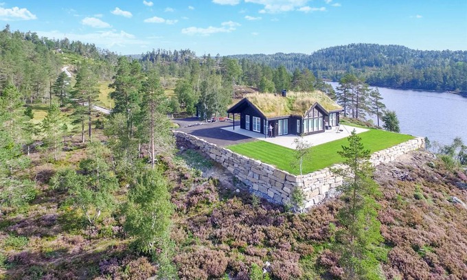 Evje House | 120 m² House ∙ 4 bedrooms ∙ 8 guests