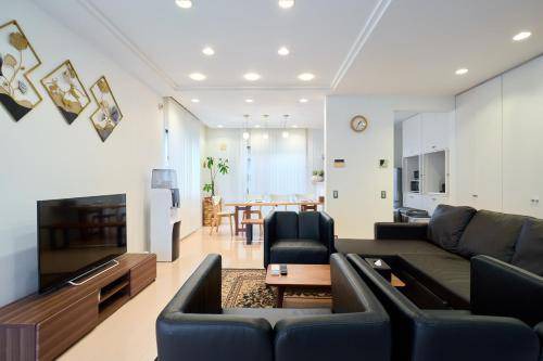 Jujo Villa | 120 m² Villa ∙ 2 bedrooms ∙ 13 guests