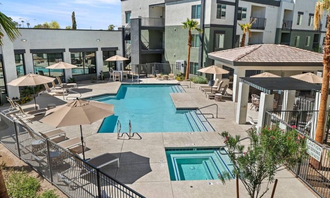 Phoenix Apartment | 125 2 BR near State Farm & Parks w/Gym & Heated Pool