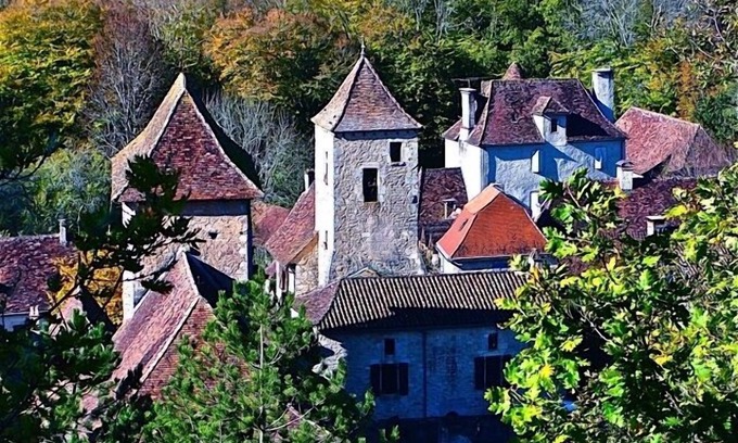 Saint-Martin-de-Vers House | 12th Century Templar Watchtower And Manor House With Stunning Views