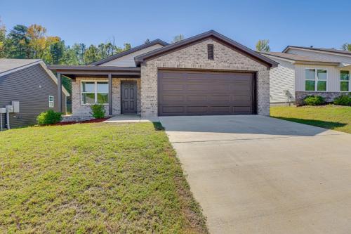 Duncanville House | 13 Mi to Tuscaloosa Riverwalk Cottondale Home