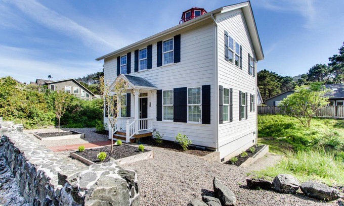 Agate Beach House | 130 m² House ∙ 3 bedrooms ∙ 6 guests