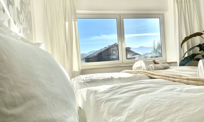 Rosenheim Apartment | 130m2 Loft - Private roof terrace/Netflix/coffee/bathtub/free parking