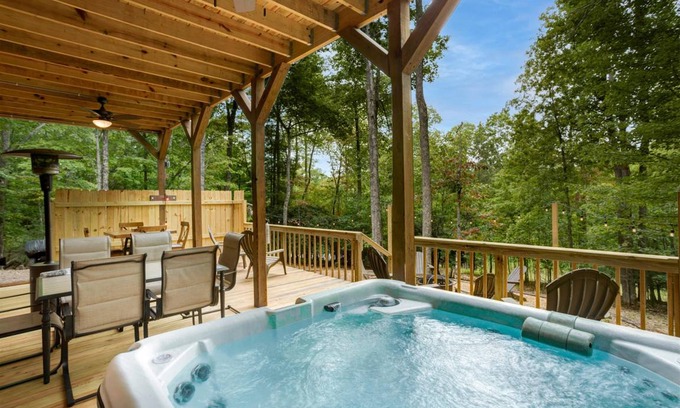 Morganton Cabin | 134 m² Cabin ∙ 2 bedrooms ∙ 4 guests