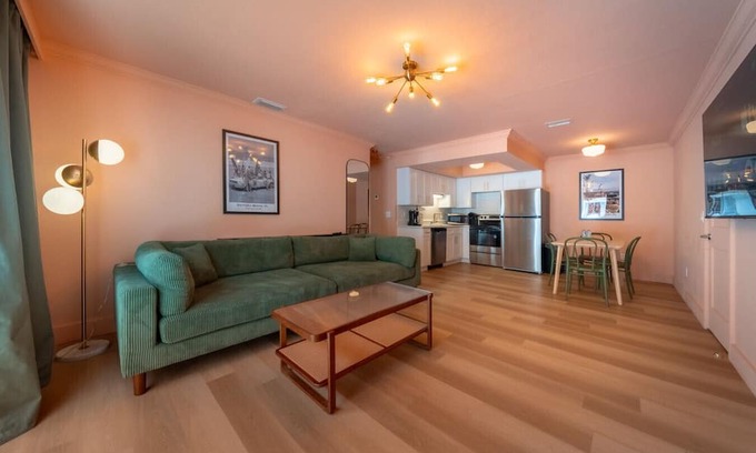Bay Esplanade Apartment | 138 · ☀Pool✔ Kitchen✔ Beach✔ Self Checkin✔ Free Parking✔