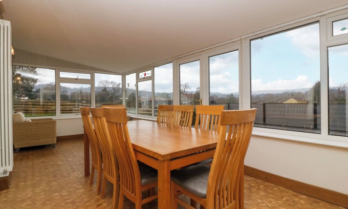 Lydney Cottage | 14 Birchwood Road