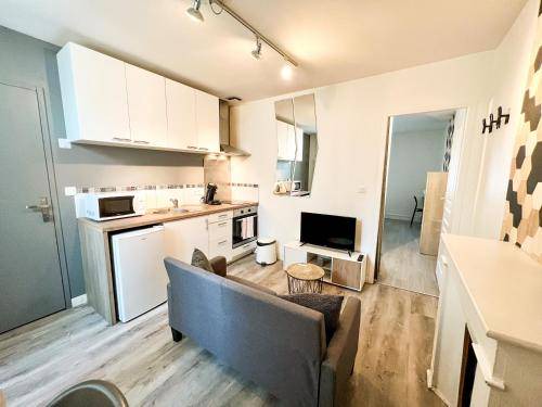 Perigueux Apartment | 145 m² Apartment ∙ 5 bedrooms ∙ 10 guests
