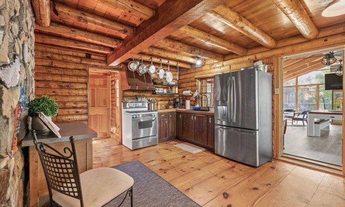 Alton Bay House | 14ft HOT TUB SPA,SLEEPS 10, nSAUNA, POOL/FOOSBALL/GAMES