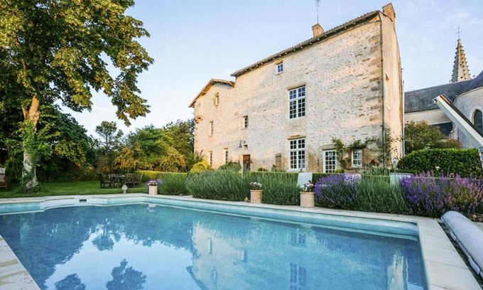 Pressigny Bed & Breakfast | 14th Century Priory in Pressigny