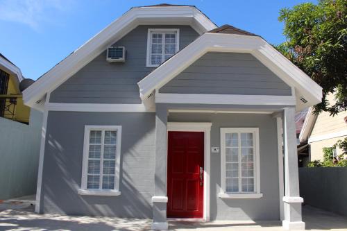 Santa Rosa House | # 15 Laguna Bel-Air Home in Sta Rosa by Red Door House Rental