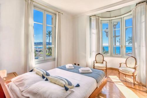 Les Baumettes Apartment | #15 Sea front Villa AC stunning view for 6 pers wifi