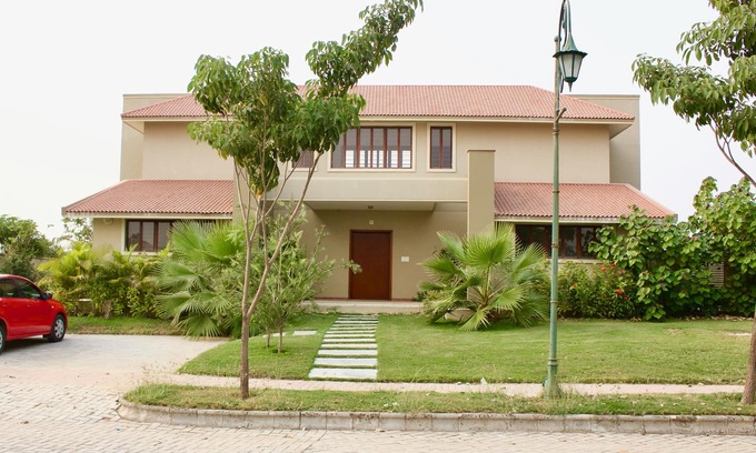 Sanand Villa | 150 Kalhaar Blues Greens- Golfers retreat.