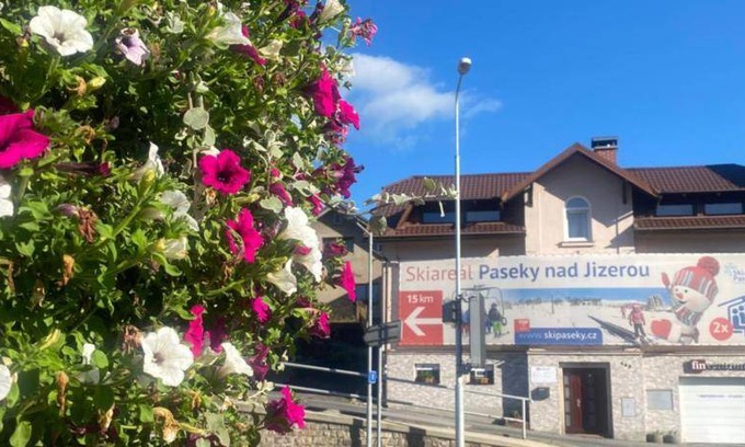 Tanvald Apartment | 150 m² Apartment ∙ 3 bedrooms ∙ 9 guests