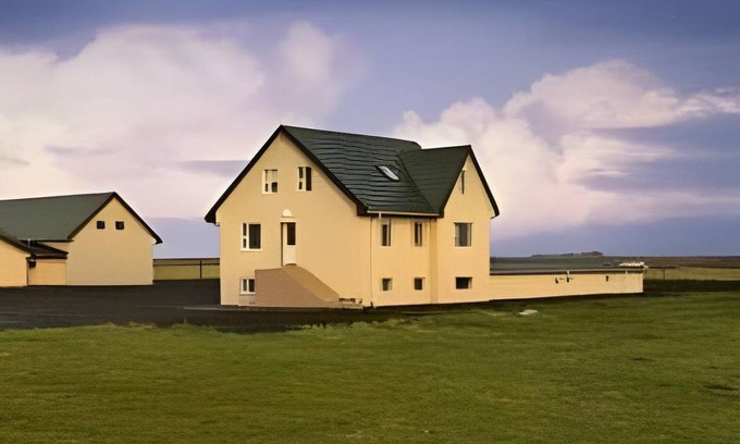 Villingaholt Bed & Breakfast | 150 m² Bed and breakfast ∙ 5 bedrooms ∙ 10 guests