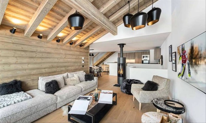 Meribel-Mottaret Ski Chalet | 150 m² Chalet ∙ 4 bedrooms ∙ 10 guests