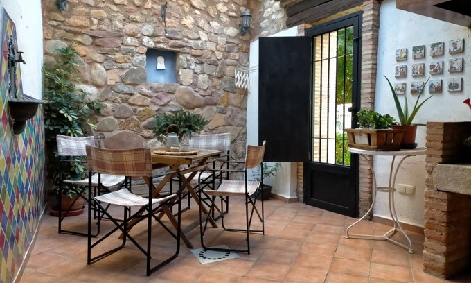 Segorbe House | 150 m² House ∙ 3 bedrooms ∙ 6 guests
