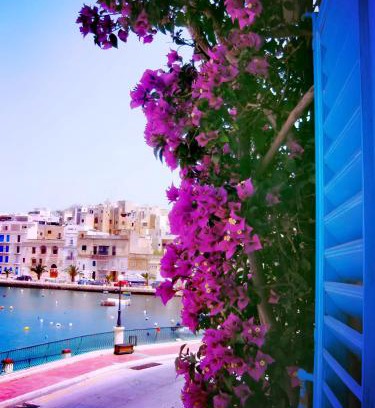 Kalkara House | 1500 Little Pink House in Kalkara Creek