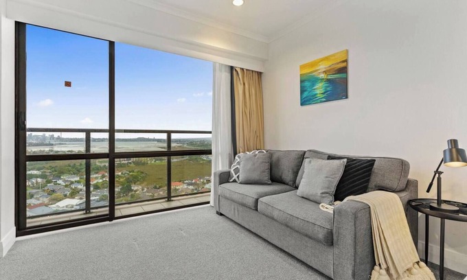 Takapuna Apartment | 1502/The Byron Takapuna