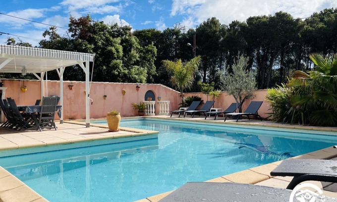 Vendemian House | 159 m² Gîte ∙ 6 bedrooms ∙ 12 guests