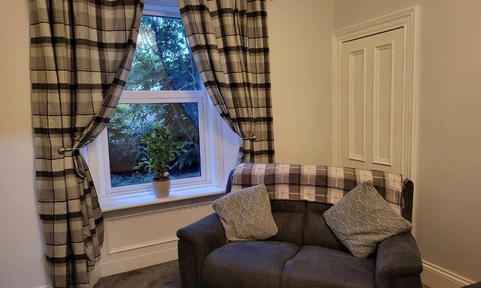 Wick Apartment | 16 Northcote Street, Wick