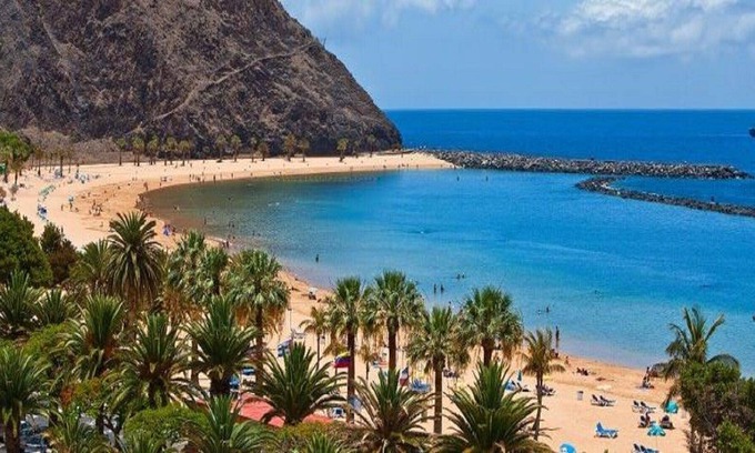 Nador Apartment | 160 m² apartment - sleeps 10 - Ideal Vacances