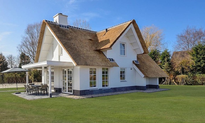 Municipality of Noordwijk House | 160 m² House ∙ 3 bedrooms ∙ 6 guests