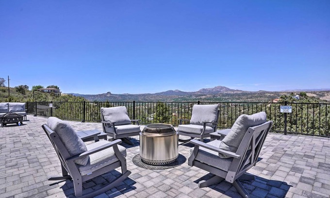 Prescott House | 160 m² House ∙ 4 bedrooms ∙ 8 guests